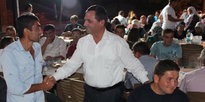 İftar sofrası Mahmutgazi’de kuruldu