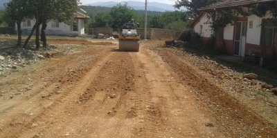 Tavas’ta yollar genişliyor