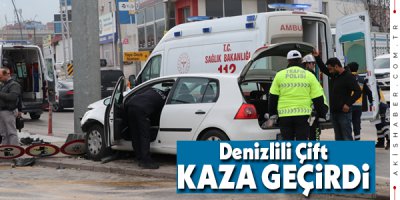 Kontrolü Kaybedip Yön Levhasına Girdi