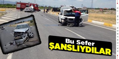 Çivril Menteş Geçişinde Kaza: 3 Yaralı