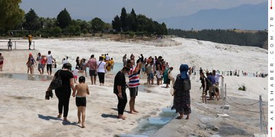 Pamukkale Eski Günlerine Dönüyor