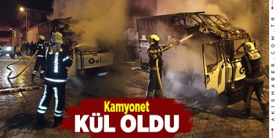 Denizli'de Yanan Kamyonet Kullanılamaz Hale Geldi