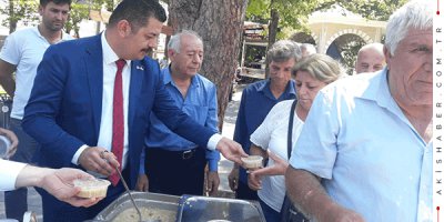 Denizli Ülkü Ocakları Aşure İkramında Bulundu