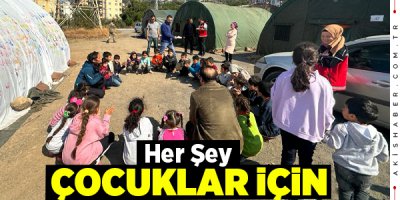 Büyükşehir Deprem Bölgesine Çocuk Oyun Alanı Kurdu