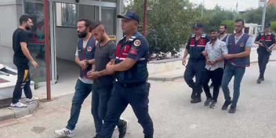 Jandarma sosyal medyadan video paylaşan hırsızları ‘Yapıştır’dı