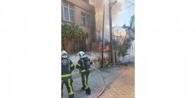 Tek katlı müstakil evde çıkan yangın paniğe neden oldu