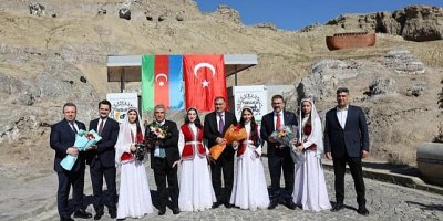 SOCAR Heyeti Tuzluca Tuz Mağaralarını Ziyaret Etti