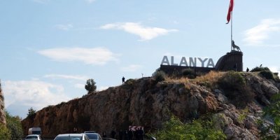 CHP'li Başkan Bozkurt Heykelini Kaldırdı