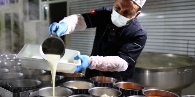 5,5 ayda 200 bin kişilik sıcak yemek