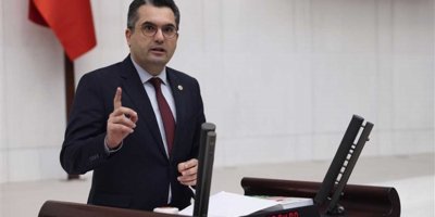 DEVA Partisi’nde istifa depremi