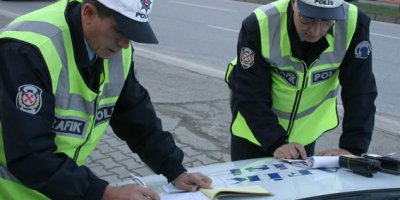 Trafikte sakın bunu yapmayın