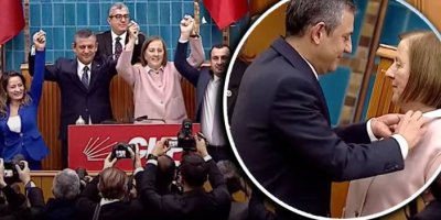 AKP'li eski Bakan CHP'ye katıldı