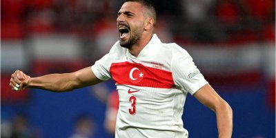 Merih Demiral bir ilki başardı