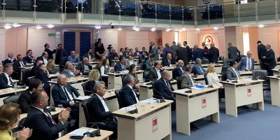 52 Kabul 14 Ret Oy ile Adı Değişti
