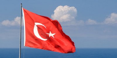 Terör Örgütü Türk Bayrağına saldırdı