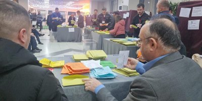 BERBERLER ODASINDA GÜLEÇ GÜVEN TAZELEDİ