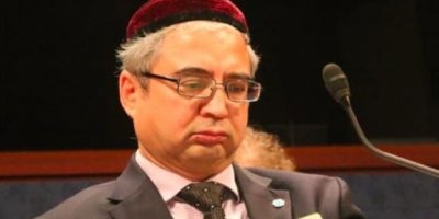 DR.HASAN : İŞGALCİ ÇİN UYGUR TÜRKÇESİNDEN SONRA UYGURCA ŞARKILARI DA YASAKLADI