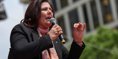 'ihaleye fesat karıştırma' davasında beraat etti