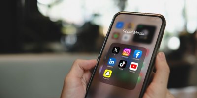 15 yaş altına yasak geliyor