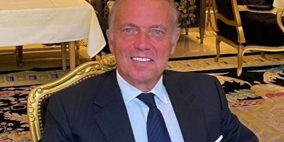 Cem Uzan, Fransa'da 68 milyar dolarlık tazminat davasını kaybetti