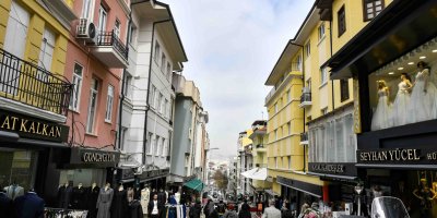 ÇIKRIKÇILAR YOKUŞU BAŞTAN SONA YENİLENDİ