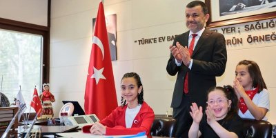 Başkan Çavuşoğlu Makamını Devretti