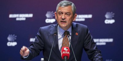 Özgür Özel CHP’nin Grup Başkanı oldu