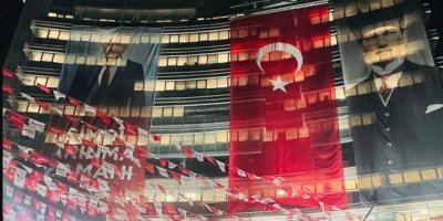 Genel Merkeze Kılıçdaroğlu’nun afişi asıldı!