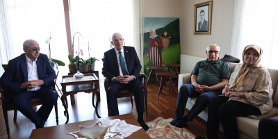 Dervişoğlu’ndan, Ekrem İmamoğlu’nun anne ve babasına ziyaret
