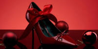Stiletto: Zarafetin ve Gücün Ayak İzi
