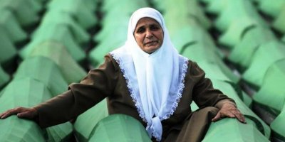 İnsanlık tarihinin derin yarası Srebrenitsa katliamı