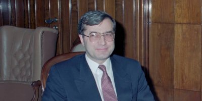Efsane Lider Dr.Sadık Ahmet Anılıyor