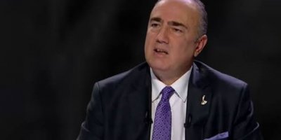 Gazeteci Vedat Yenerer hayatını kaybetti