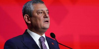 Yeni Parti'ye 24 Saatte Rekor Bağış