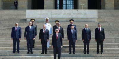 63 general emekli edildi