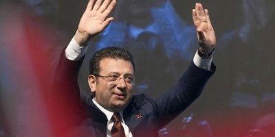 Ekrem İmamoğlu CHP'den istifa etti