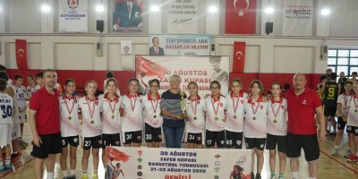 Ege’nin genç sporcuları Denizli’de buluştu