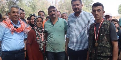 ŞAMPİYON ALTININI DMD KAS HASTASINA BAĞIŞLADI