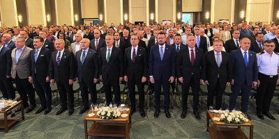 MİLLETVEKİLİ ARPACI SALONU TERK ETTİ