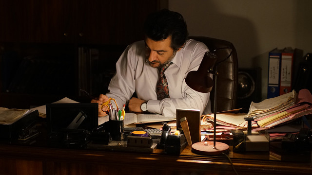 Bir Aile Hikayesi 4. bölüm fragmanı izle