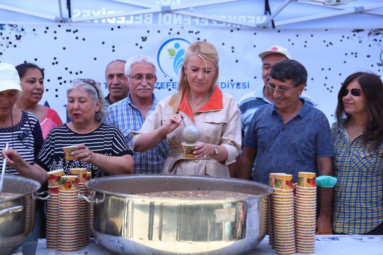 thumbnail-merkezefendi-belediyesinden-asure-hayri-8.jpg